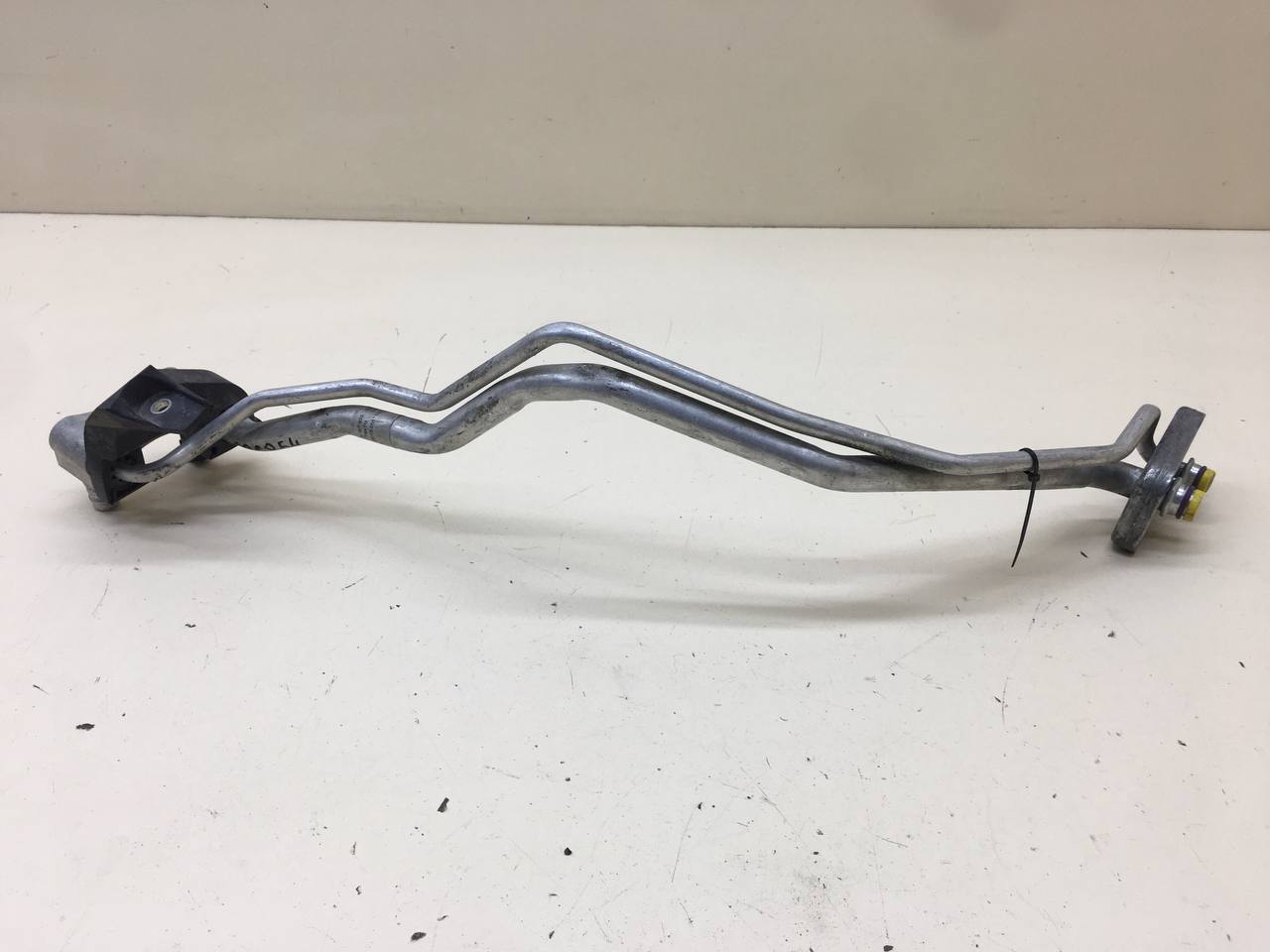 Трубка кондиционера BMW X6 E71 2008-2014