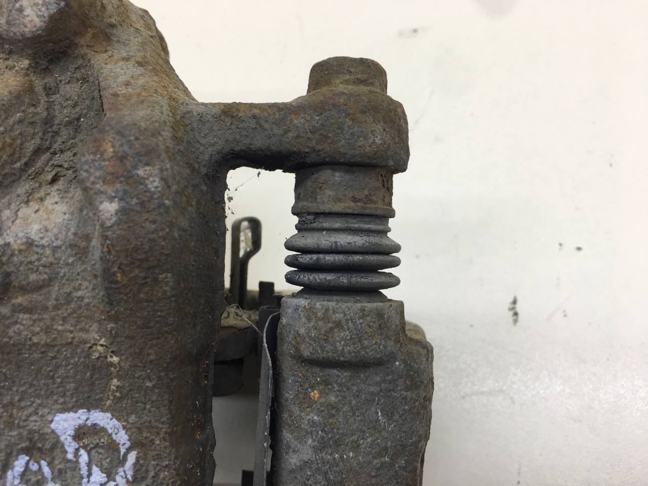 Суппорт передний правый Hyundai Solaris (RB) 2010-2017