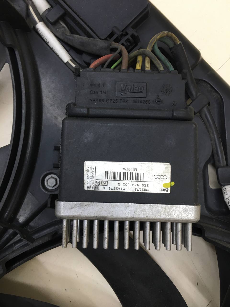 Диффузор вентилятора Audi A4 (B8) 2007-2011