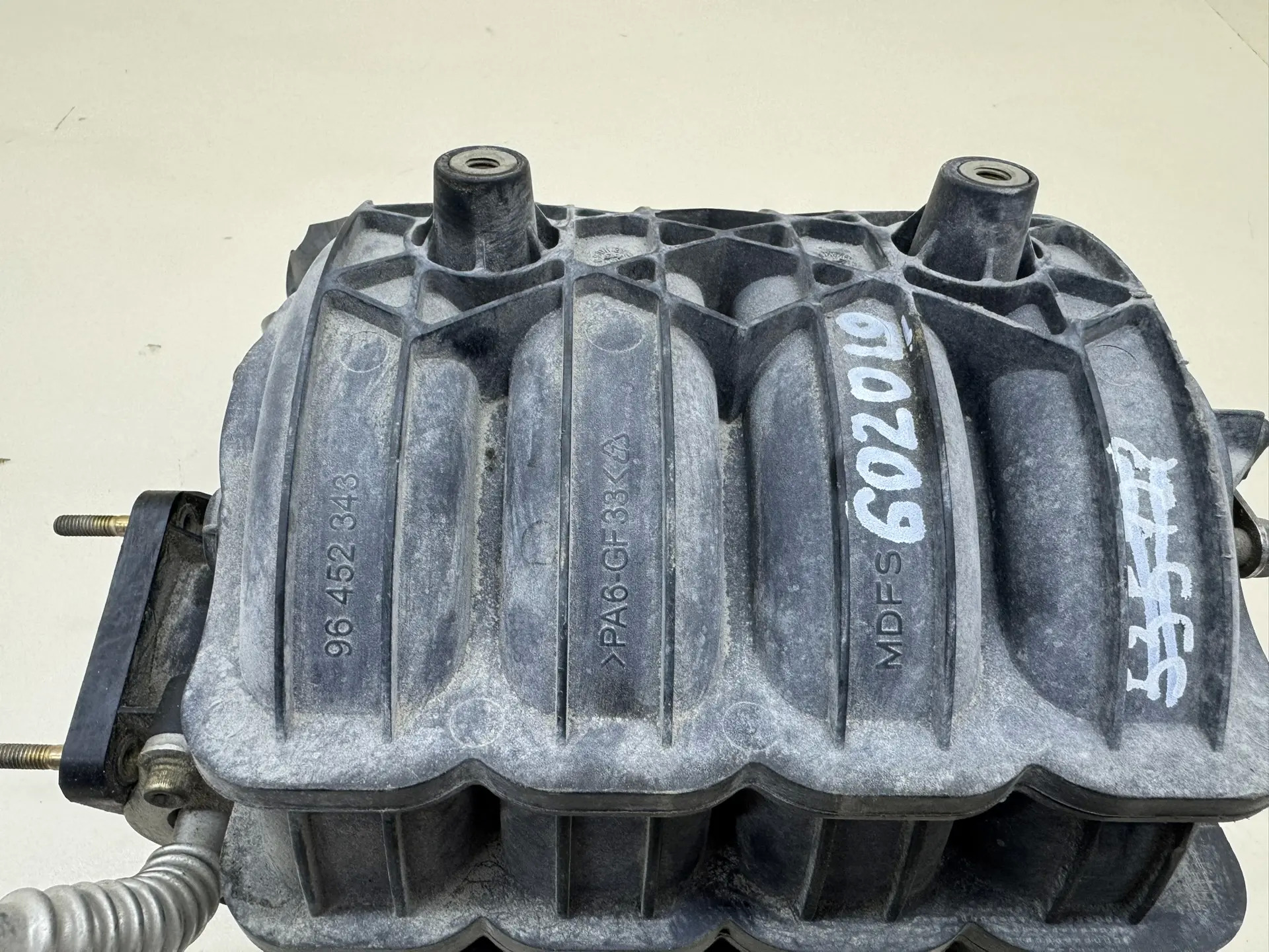 Коллектор впускной Chevrolet Aveo T200 2003-2008