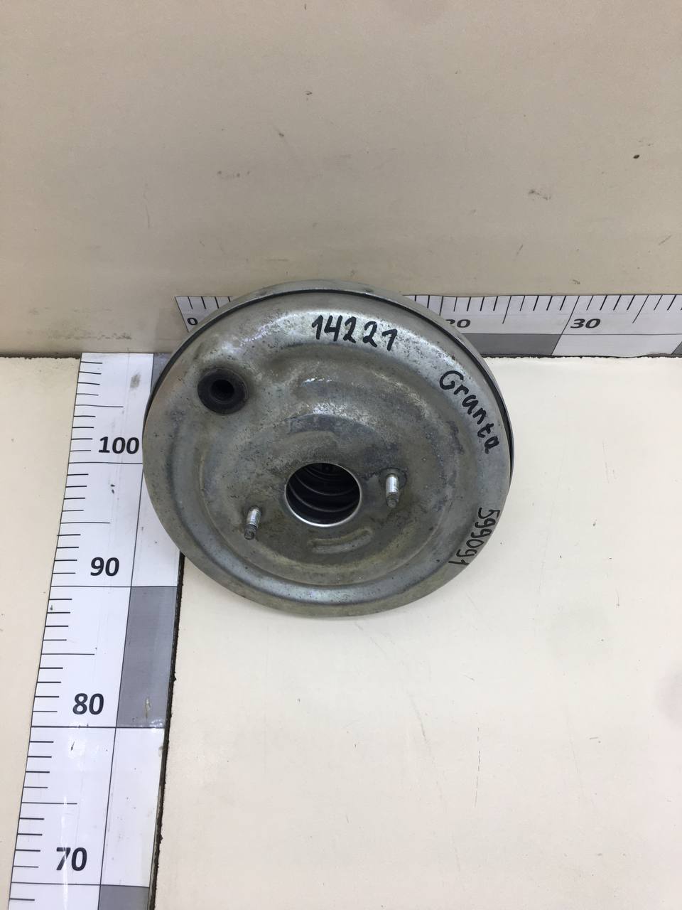 Усилитель тормозов вакуумный Lada Granta 2011>