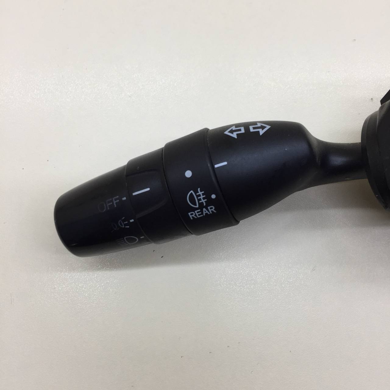 Переключатель поворотов подрулевой Honda Civic 4D 2006-2012