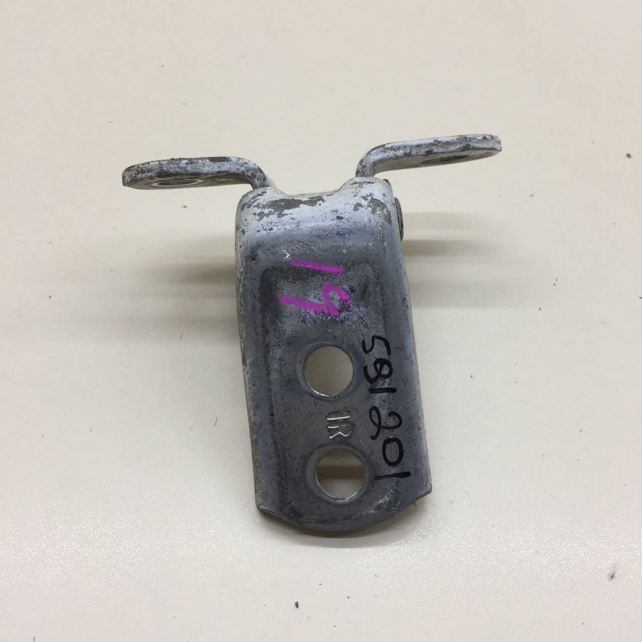 Петля двери передней правой верхняя Lexus ES (XV60) 2012>