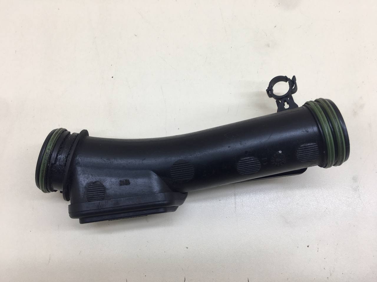 Патрубок Volkswagen Tiguan (5N2) 2011-2016