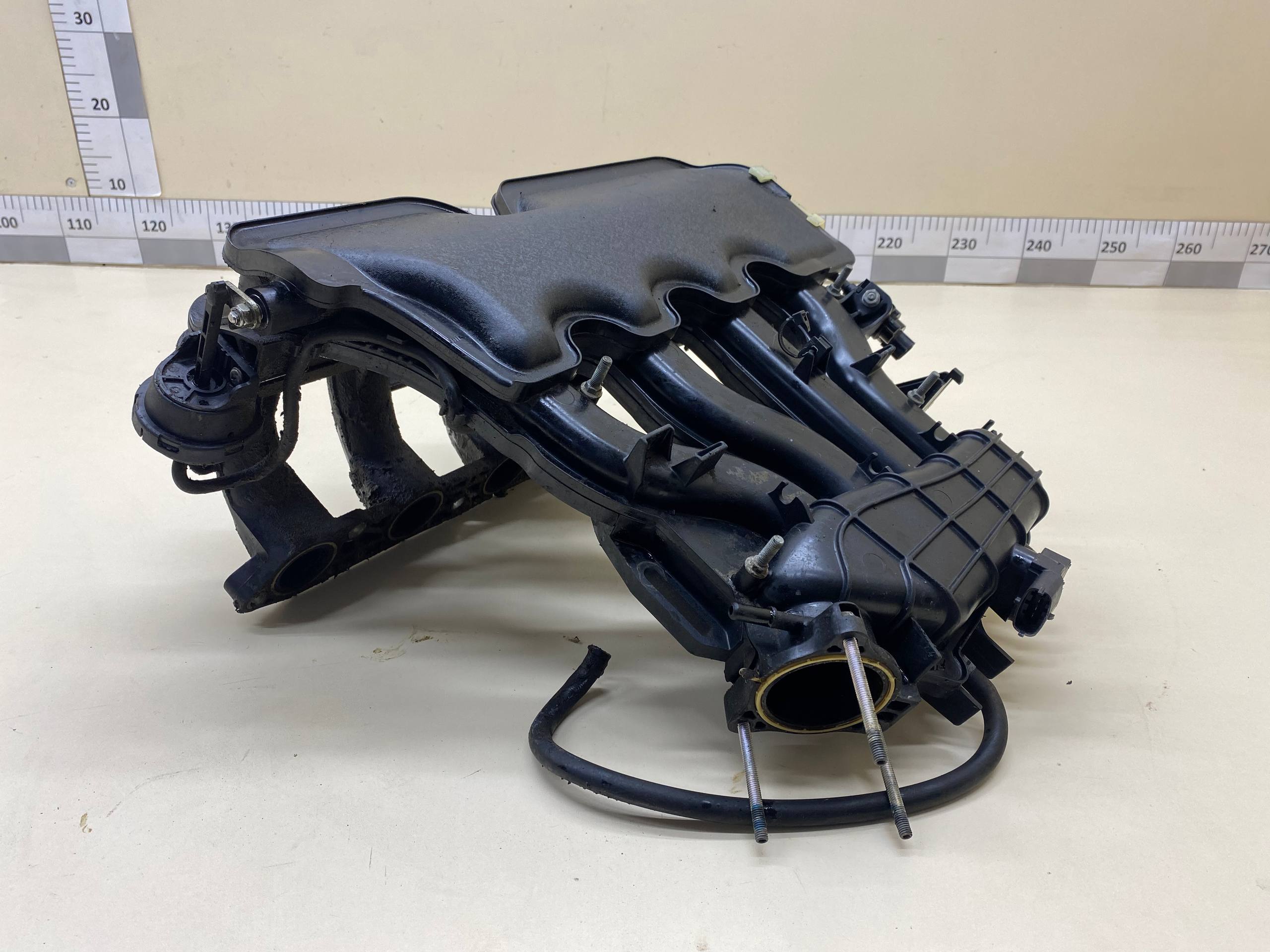 Коллектор впускной Lada X-RAY 2016>