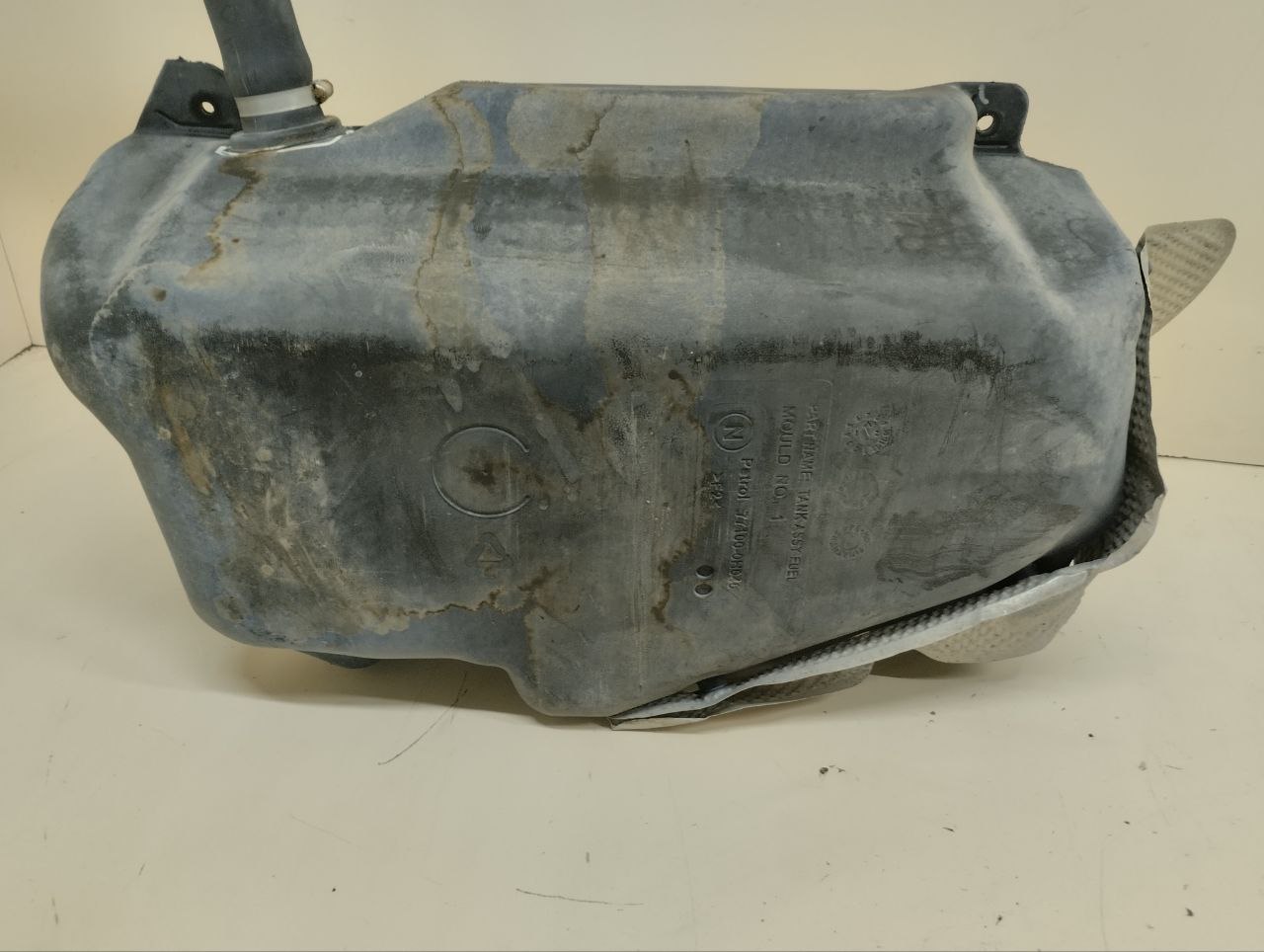 Бак топливный Peugeot 107 2006-2014