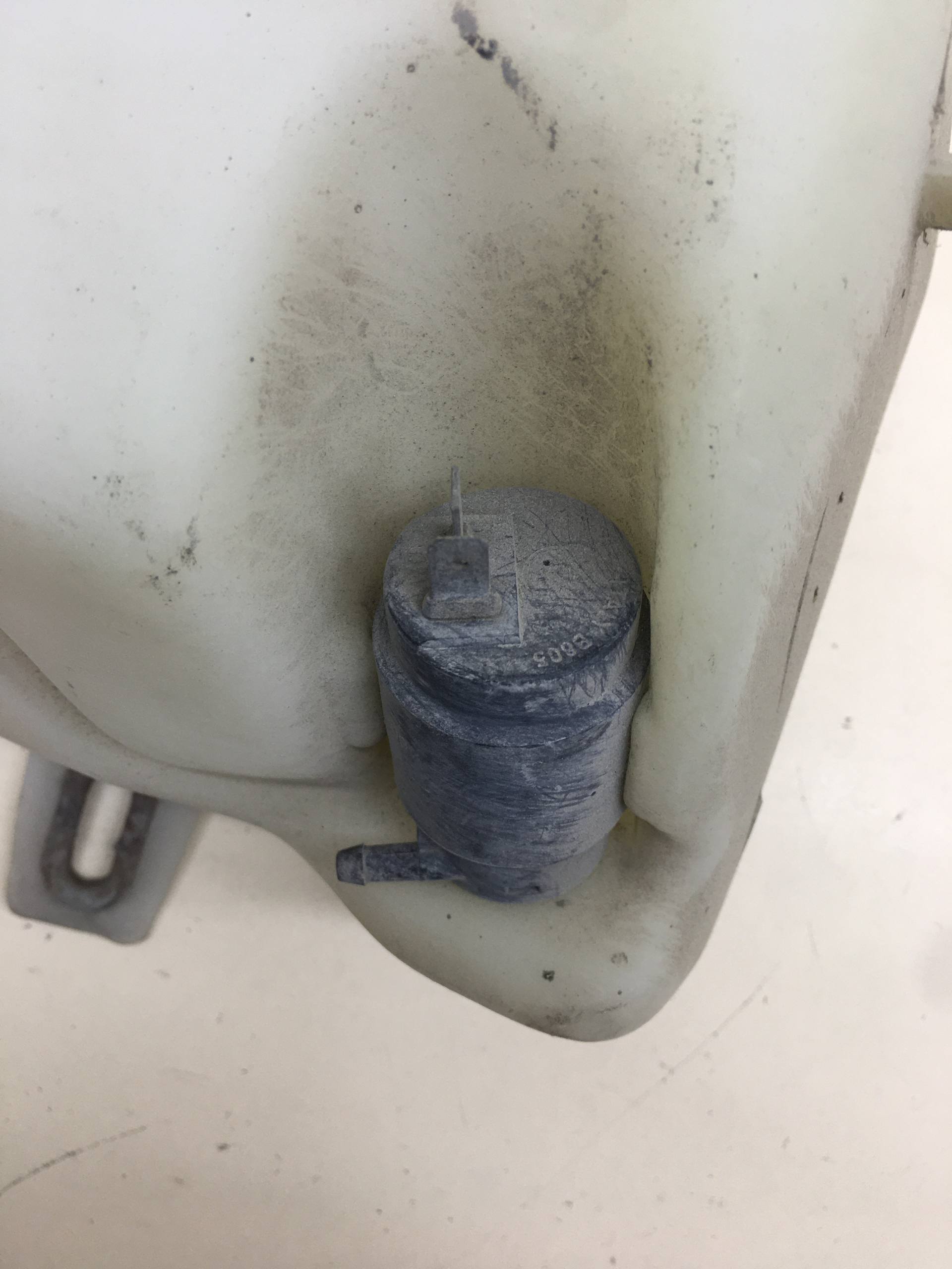 Бачок омывателя лобового стекла Fiat Albea 2002-2012