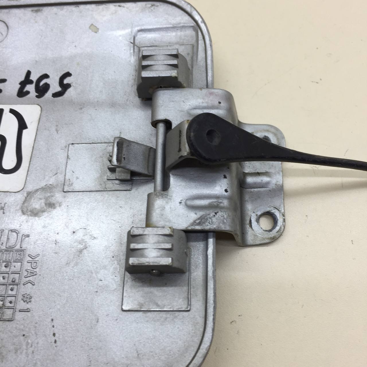 Лючок бензобака Kia Spectra (SD) 2004-2011