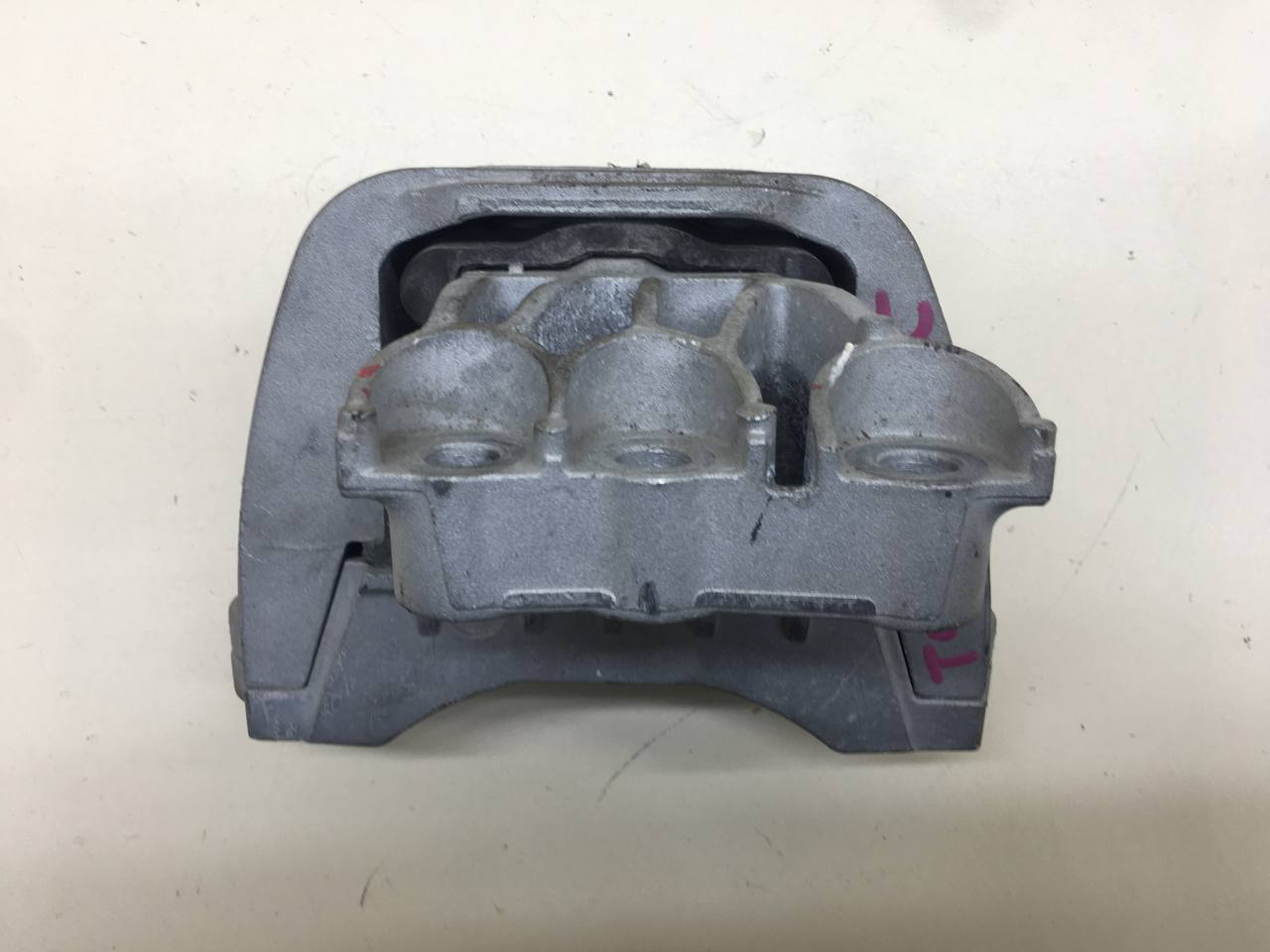 Опора двигателя Chery Tiggo 4 Pro 2021>