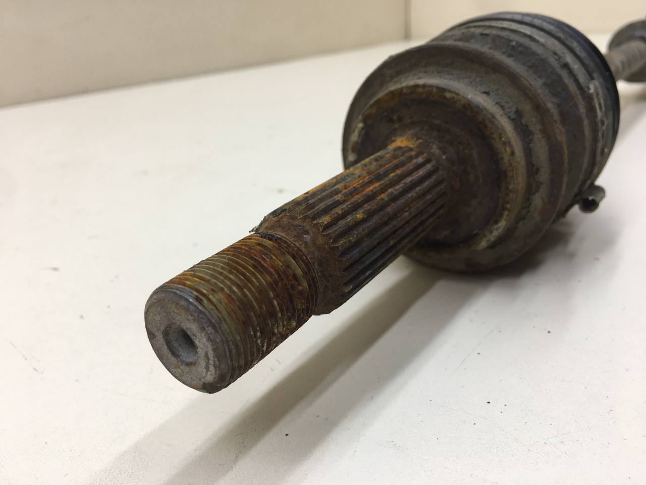 Полуось передняя правая Mitsubishi Colt (CJ) 1995-2002