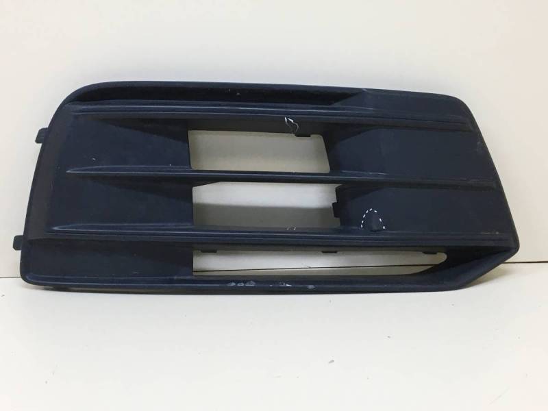 Решетка в бампер правая Audi Q5 (FY) 2017>