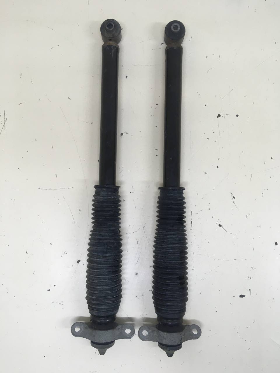 Амортизатор задний Kia Rio X-Line 2017>