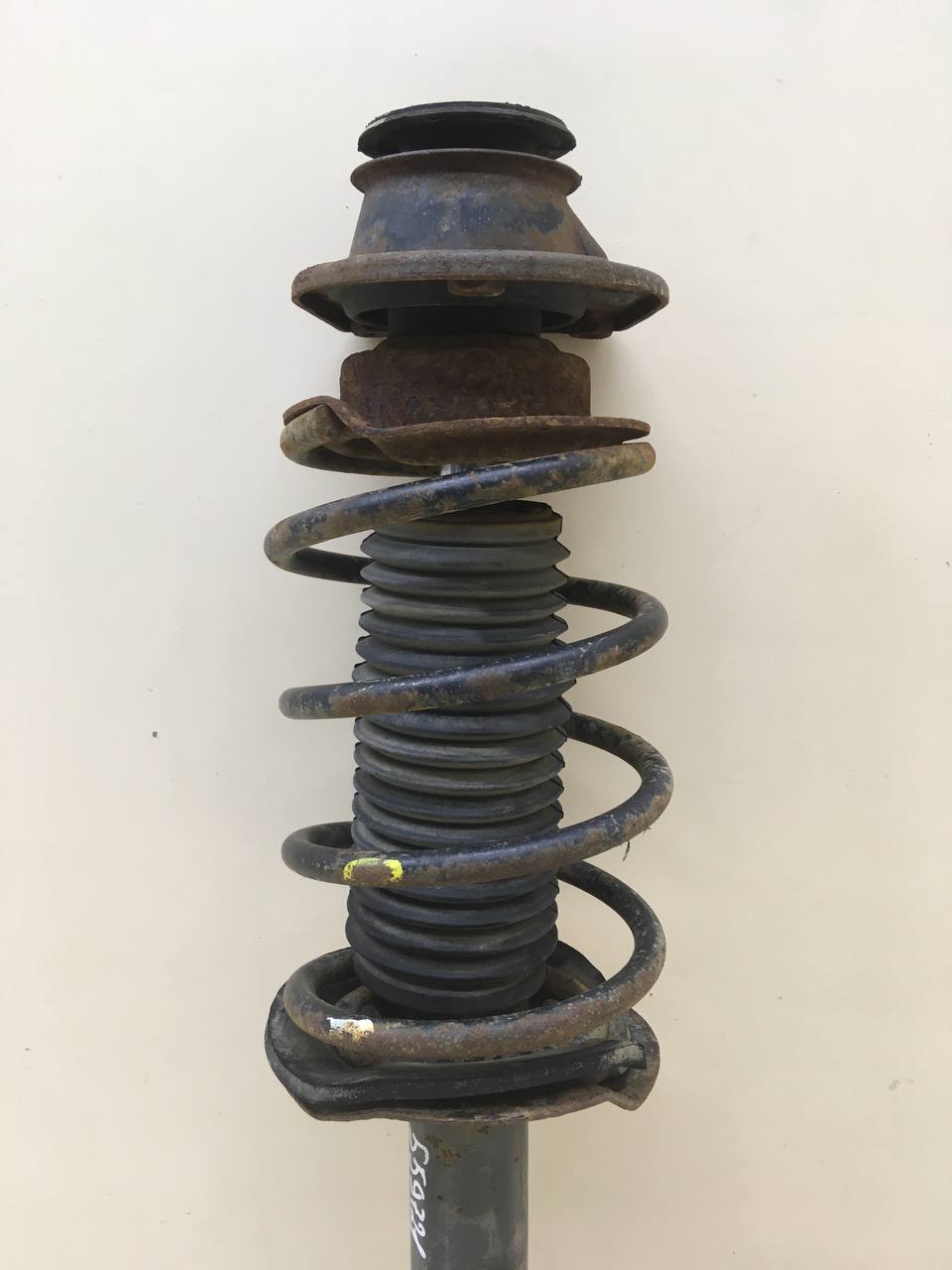 Амортизатор передний Fiat Albea 2002-2012