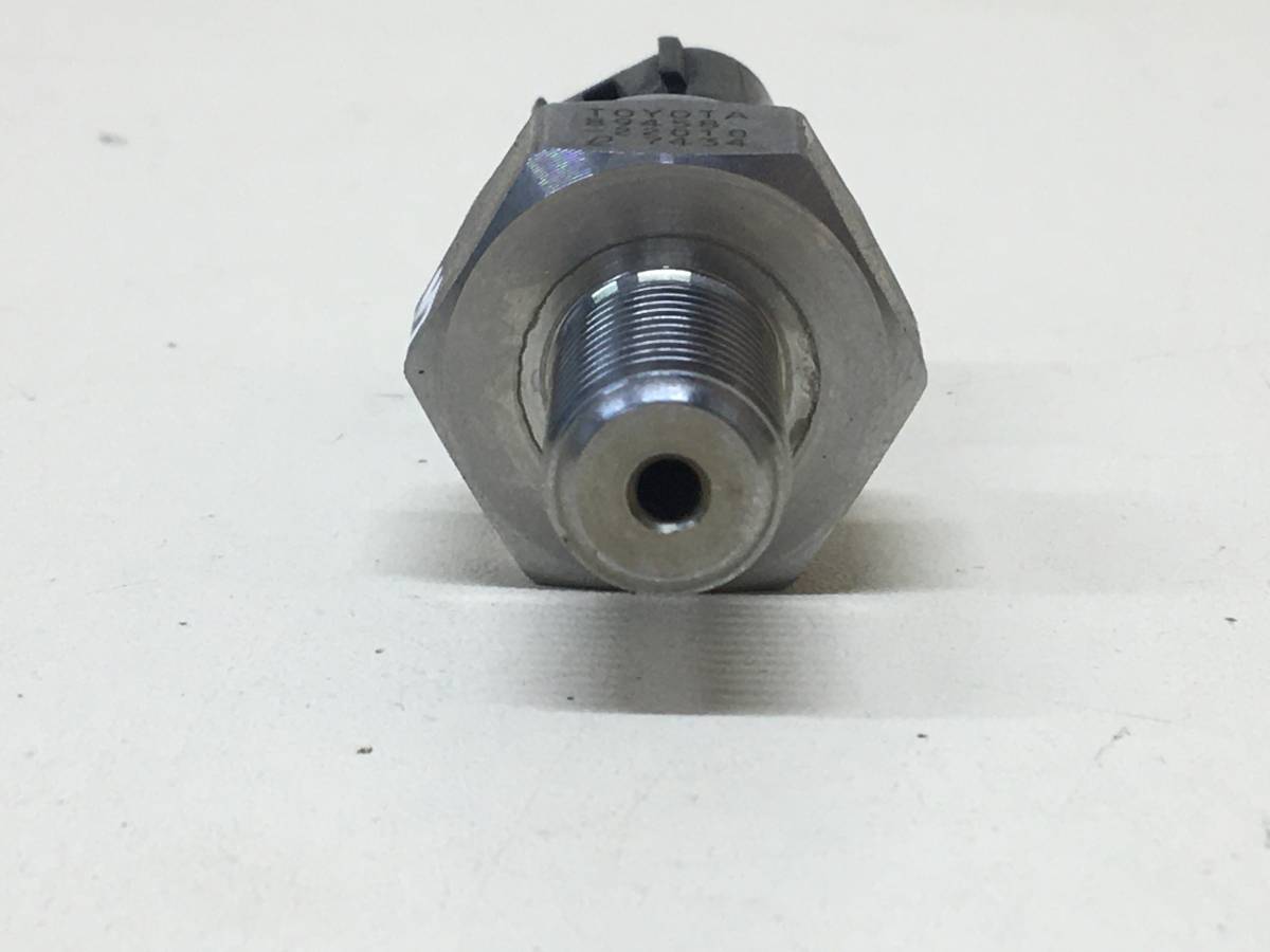 Датчик давления топлива Lexus LS460 (XF40) 2006-2017