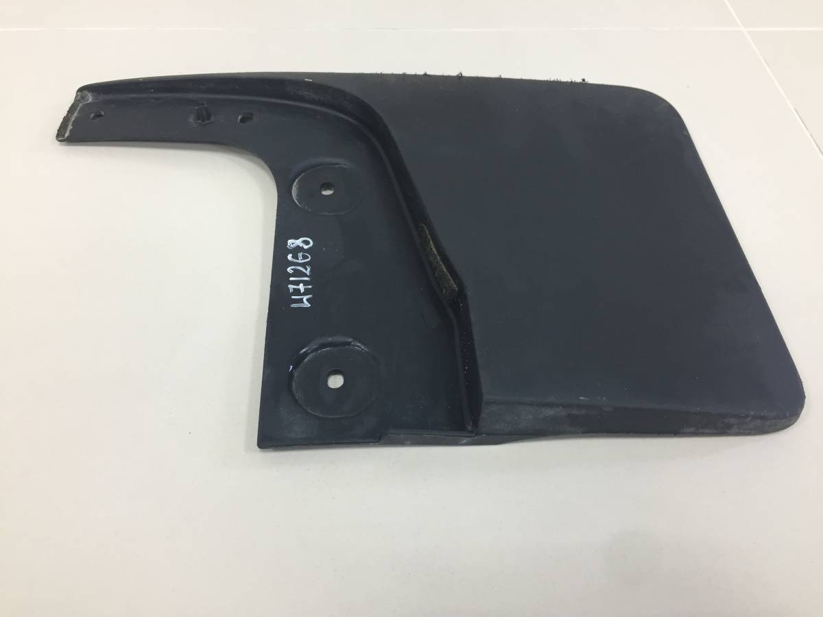 Брызговик задний правый Mitsubishi L200 5 (KK/KL) 2015>