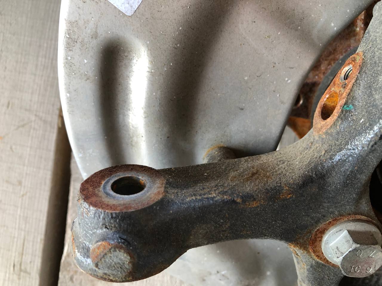 Кулак поворотный передний левый Chery Arrizo 8 2022>