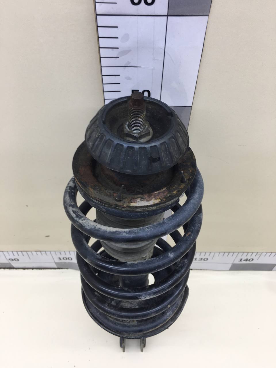 Амортизатор передний правый Chevrolet Aveo T250 2005-2011