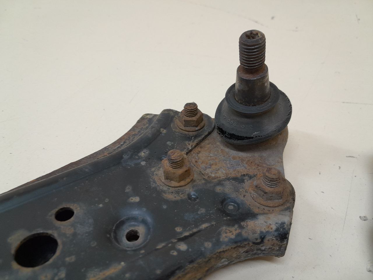 Рычаг передний Skoda Fabia (5J) 2007-2014