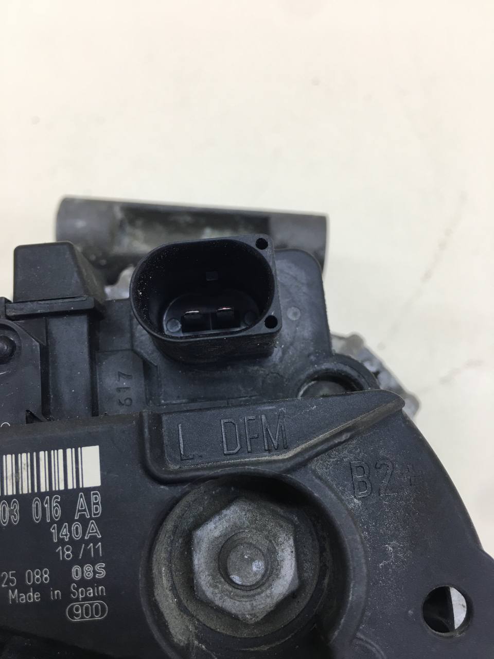 Генератор Volkswagen Passat B7 2011-2015