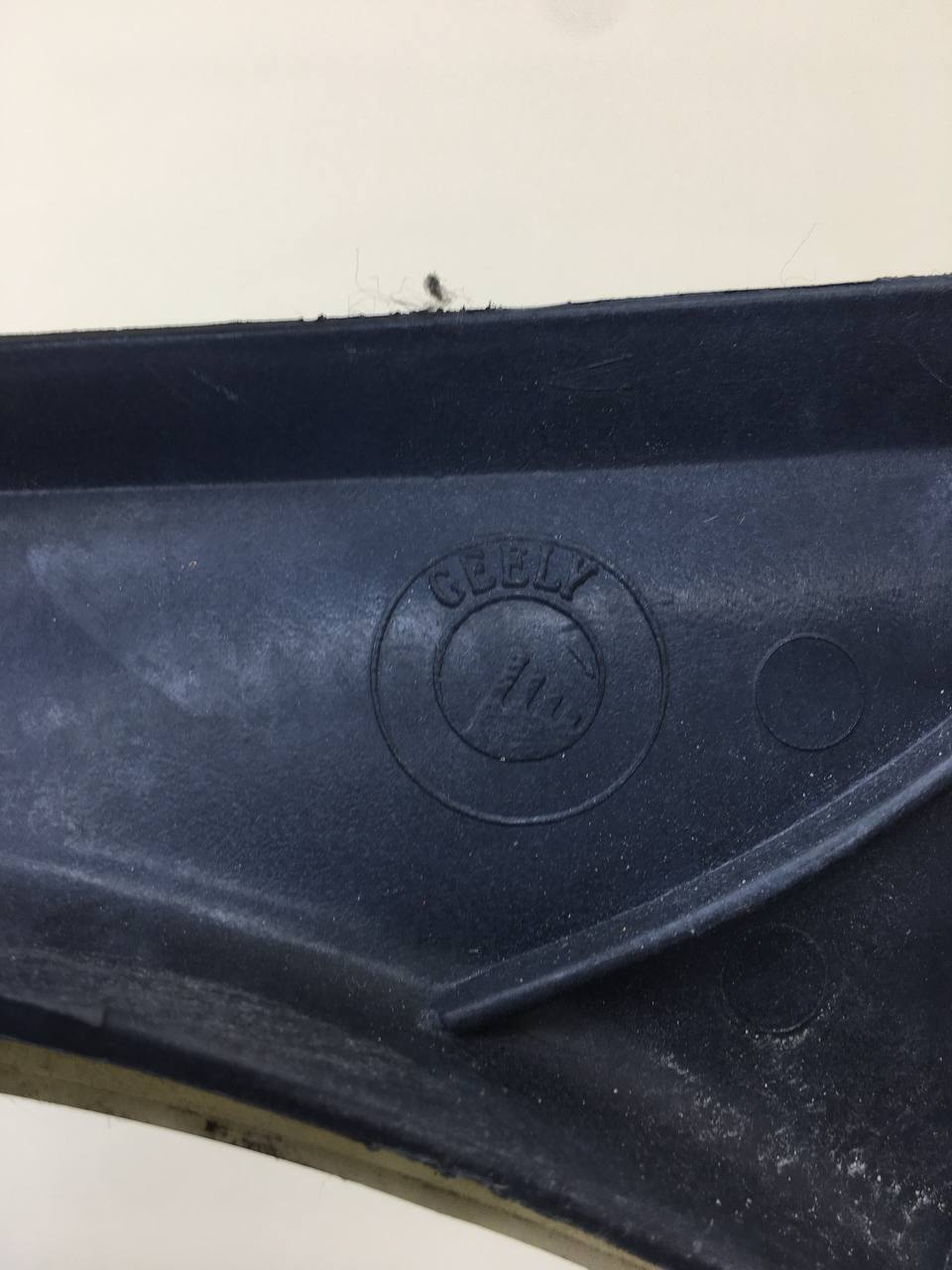 Диффузор вентилятора Geely MK Cross 2011>