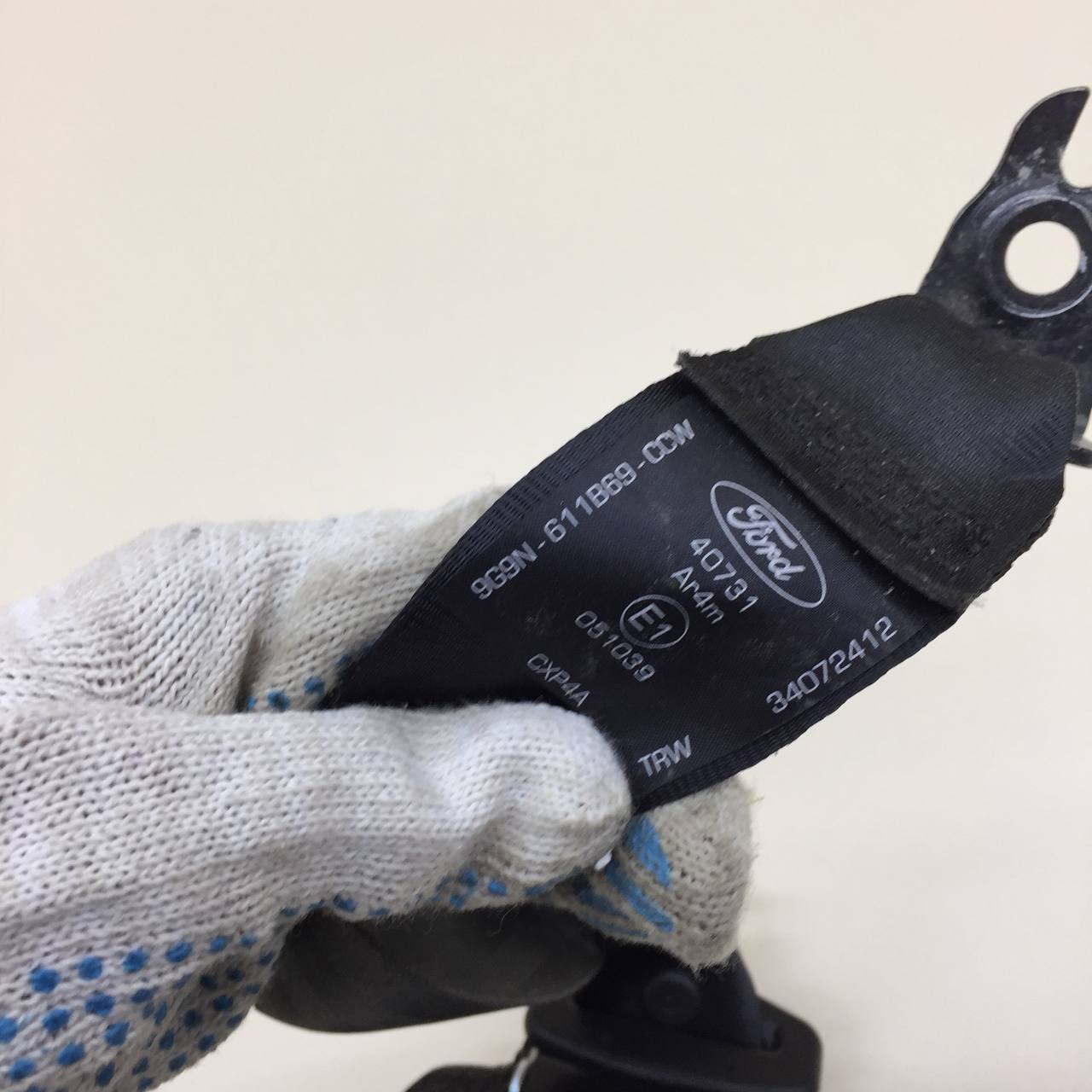 Ремень безопасности Ford Mondeo 4 2007-2015