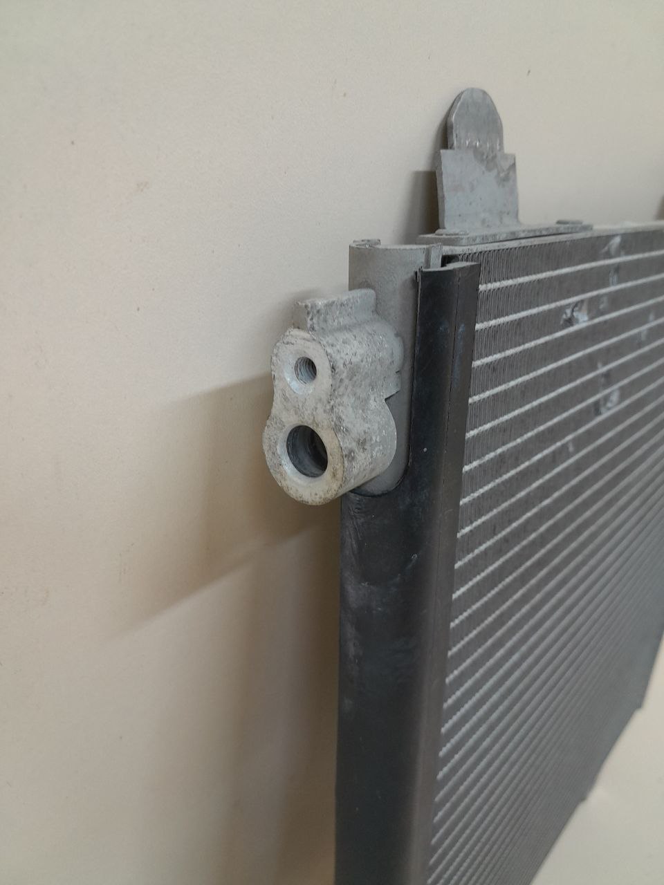 Радиатор кондиционера (конденсер) Peugeot 107 2006-2014