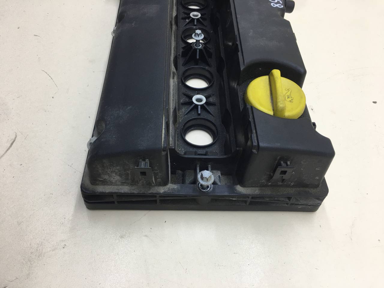 Крышка головки блока (клапанная) Chevrolet Cruze (J300) 2009-2016