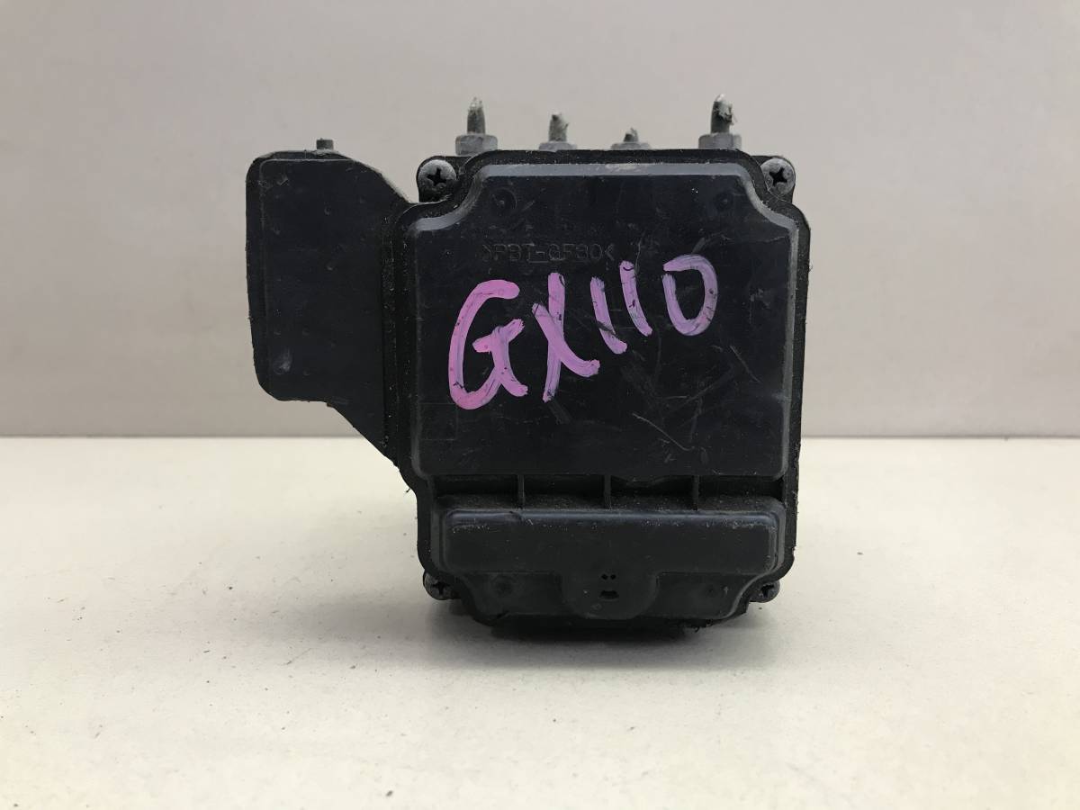 Блок ABS (насос) Toyota Mark II  (X110) 2000-2004