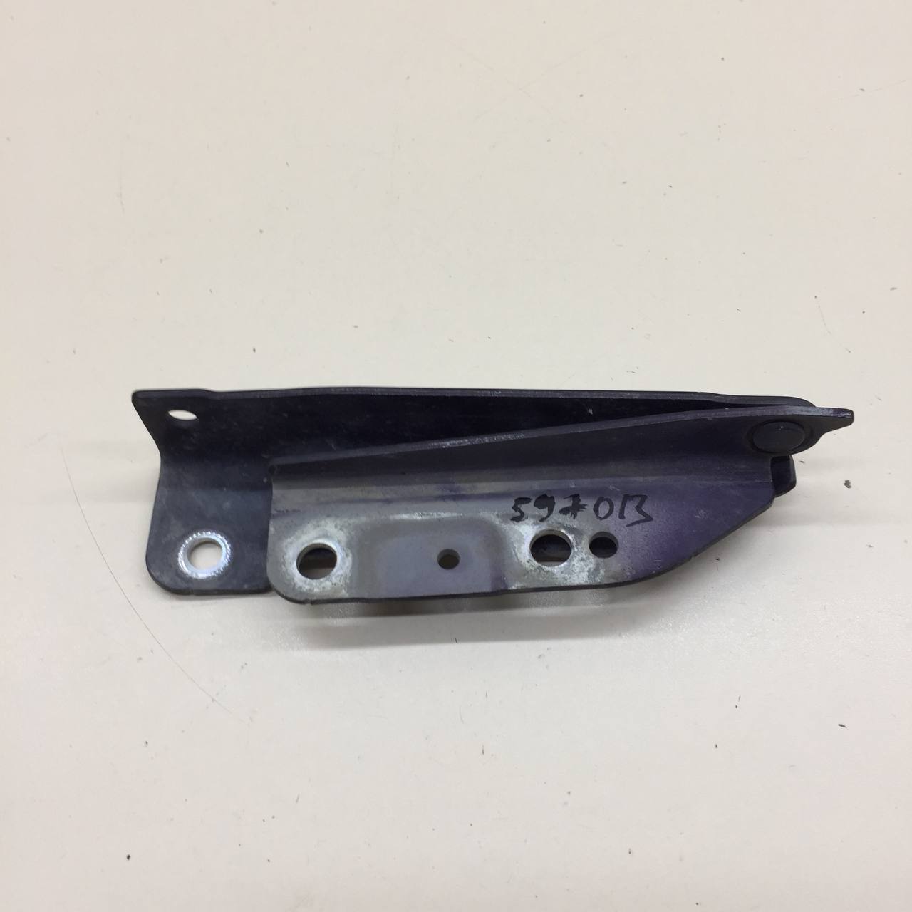 Петля капота правая SsangYong Rexton 1 2001-2006