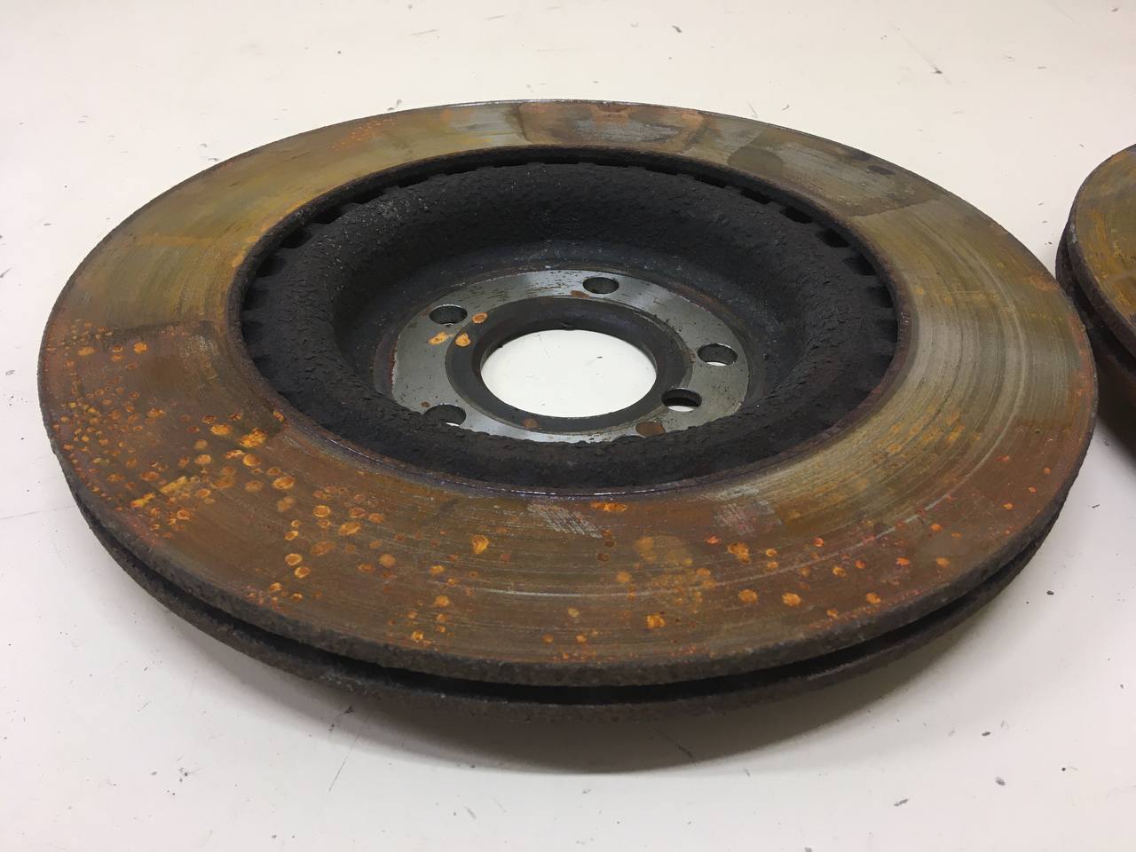 Диск тормозной задний Jaguar XE (760) 2014-2021