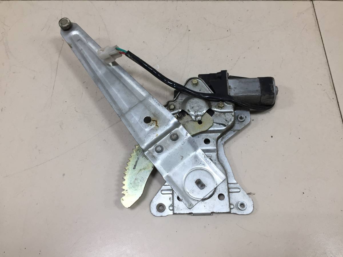 Стеклоподъемник электр. задний правый FAW Vita 2008>