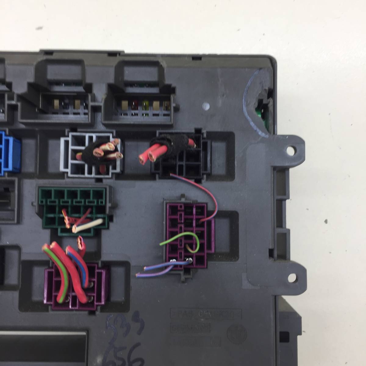 Блок предохранителей BMW 1-series E87/E81 2004-2011