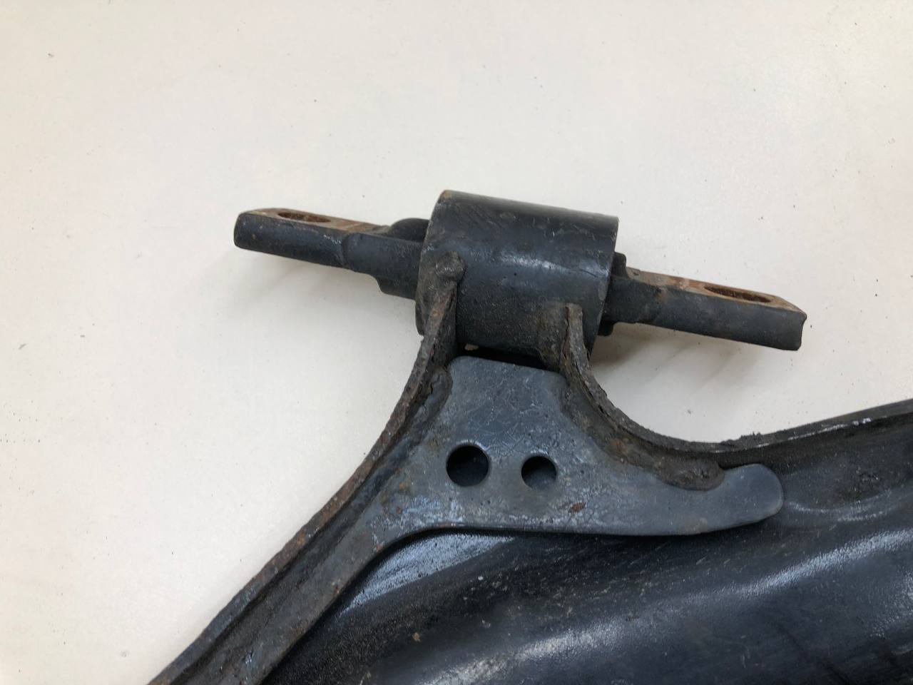 Рычаг передний правый Renault Koleos (HY) 2008-2016