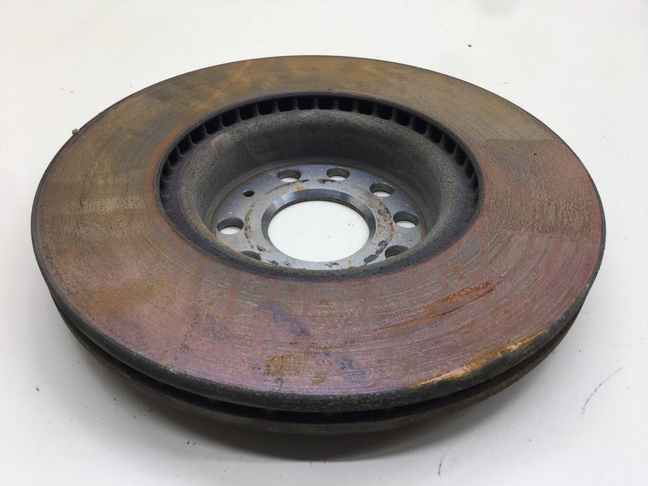 Диск тормозной передний Volkswagen Passat B7 2011-2015