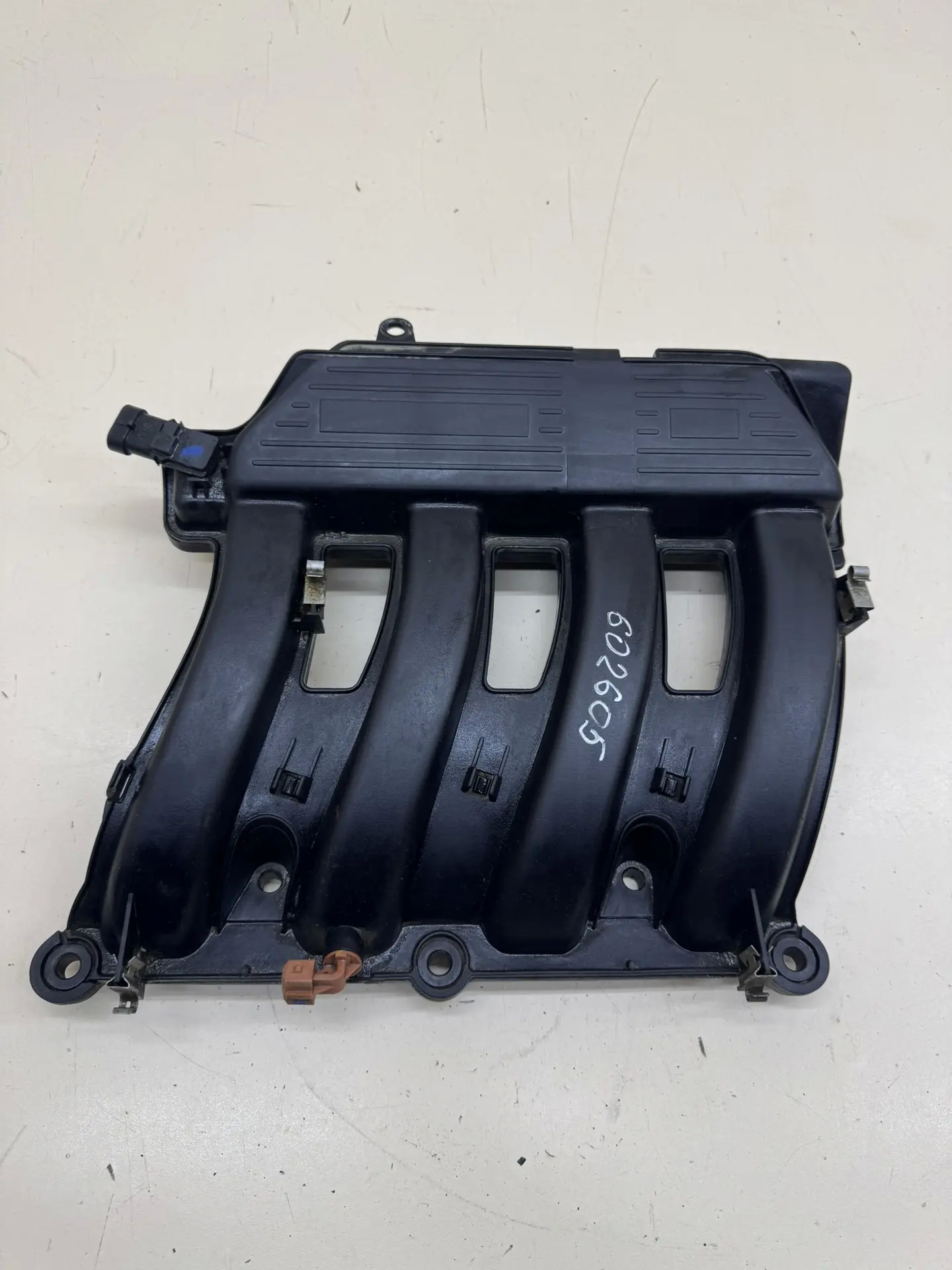 Коллектор впускной Nissan Terrano (D10) 2014>