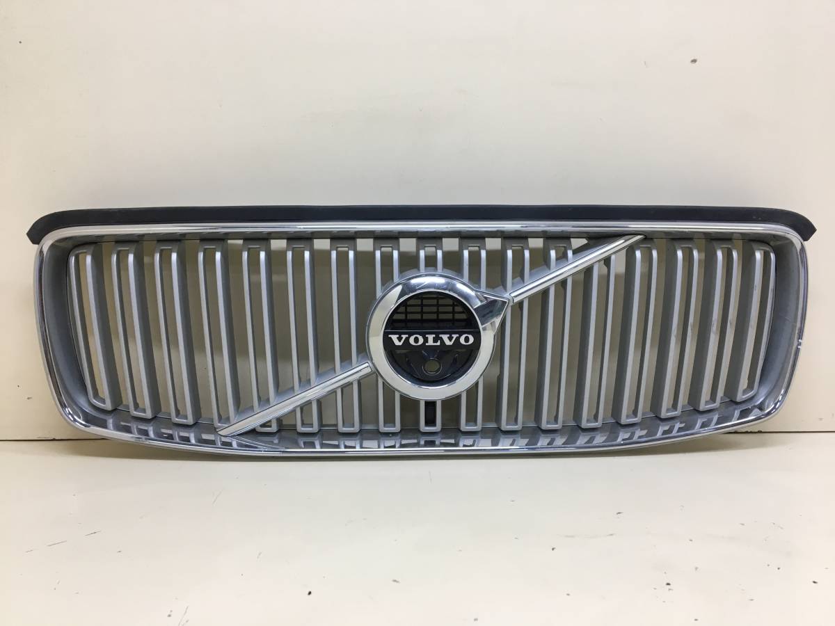 Решетка радиатора Volvo XC90 2015>