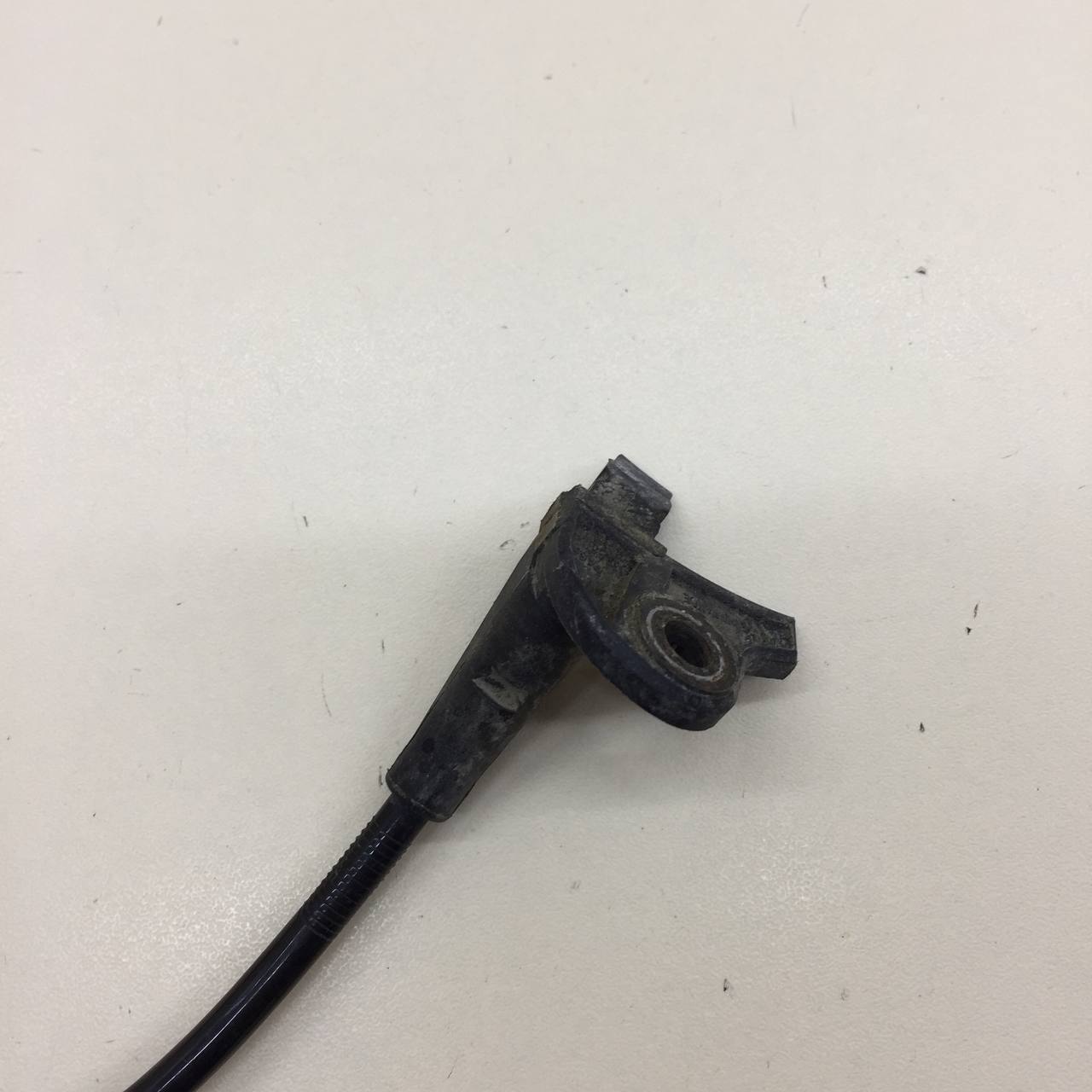 Датчик ABS передний Peugeot 308 2007>