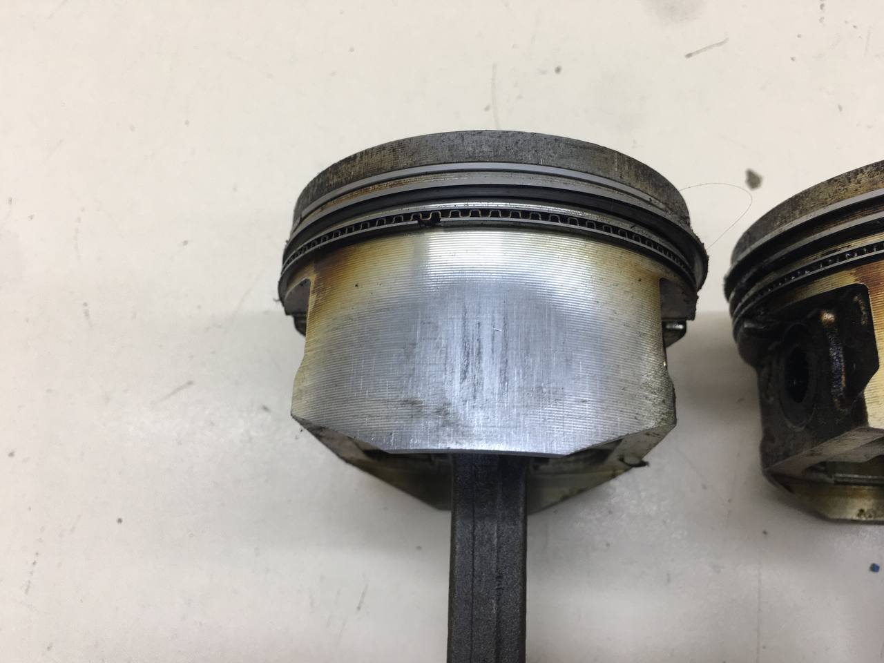 Поршень с шатуном Renault Logan (2) 2014>