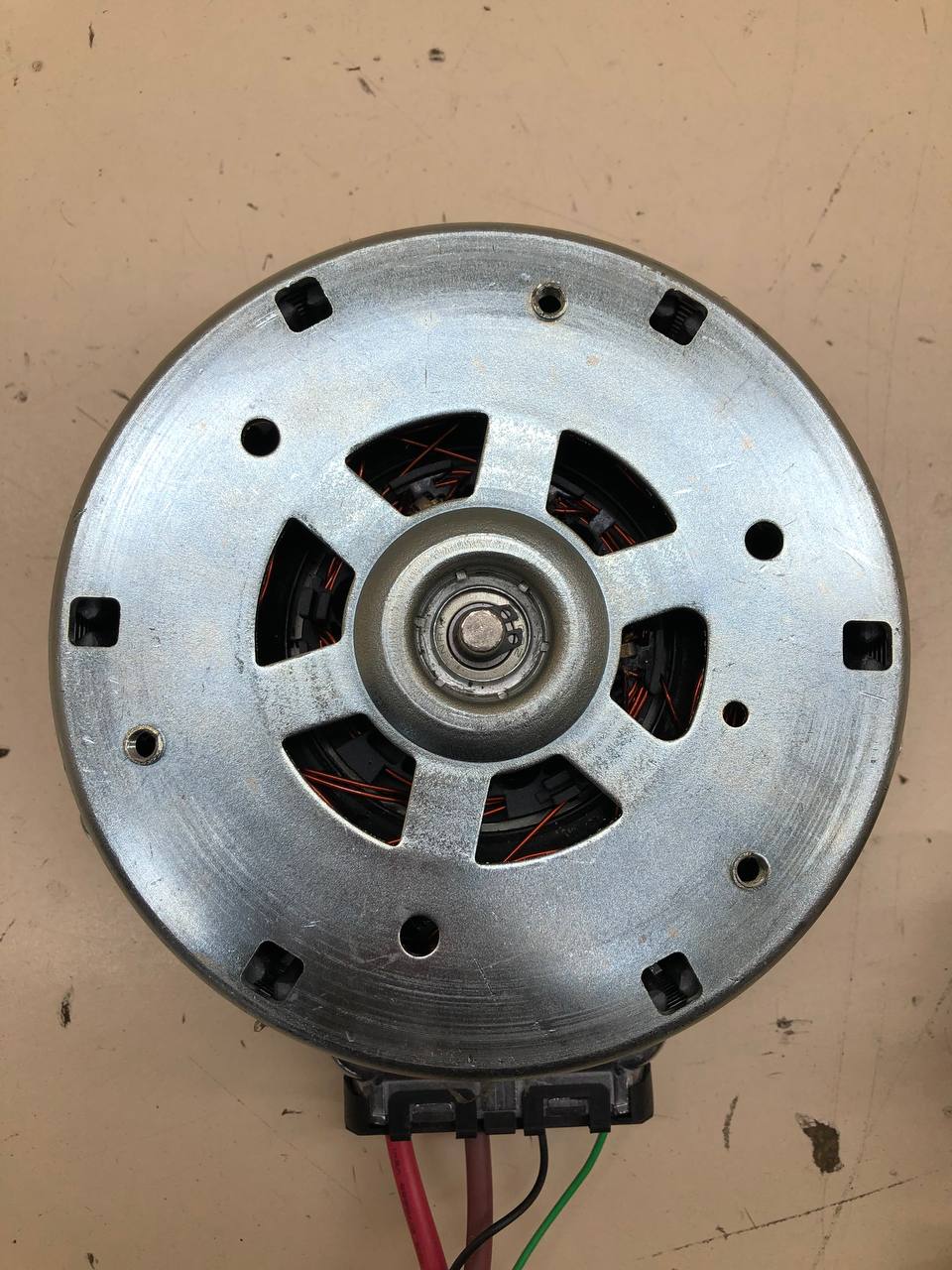 Моторчик вентилятора Porsche Cayenne 2017>