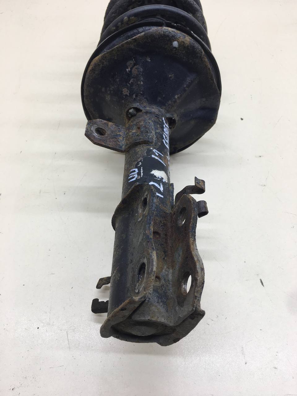 Амортизатор передний правый Geely Emgrand EC7 2008>