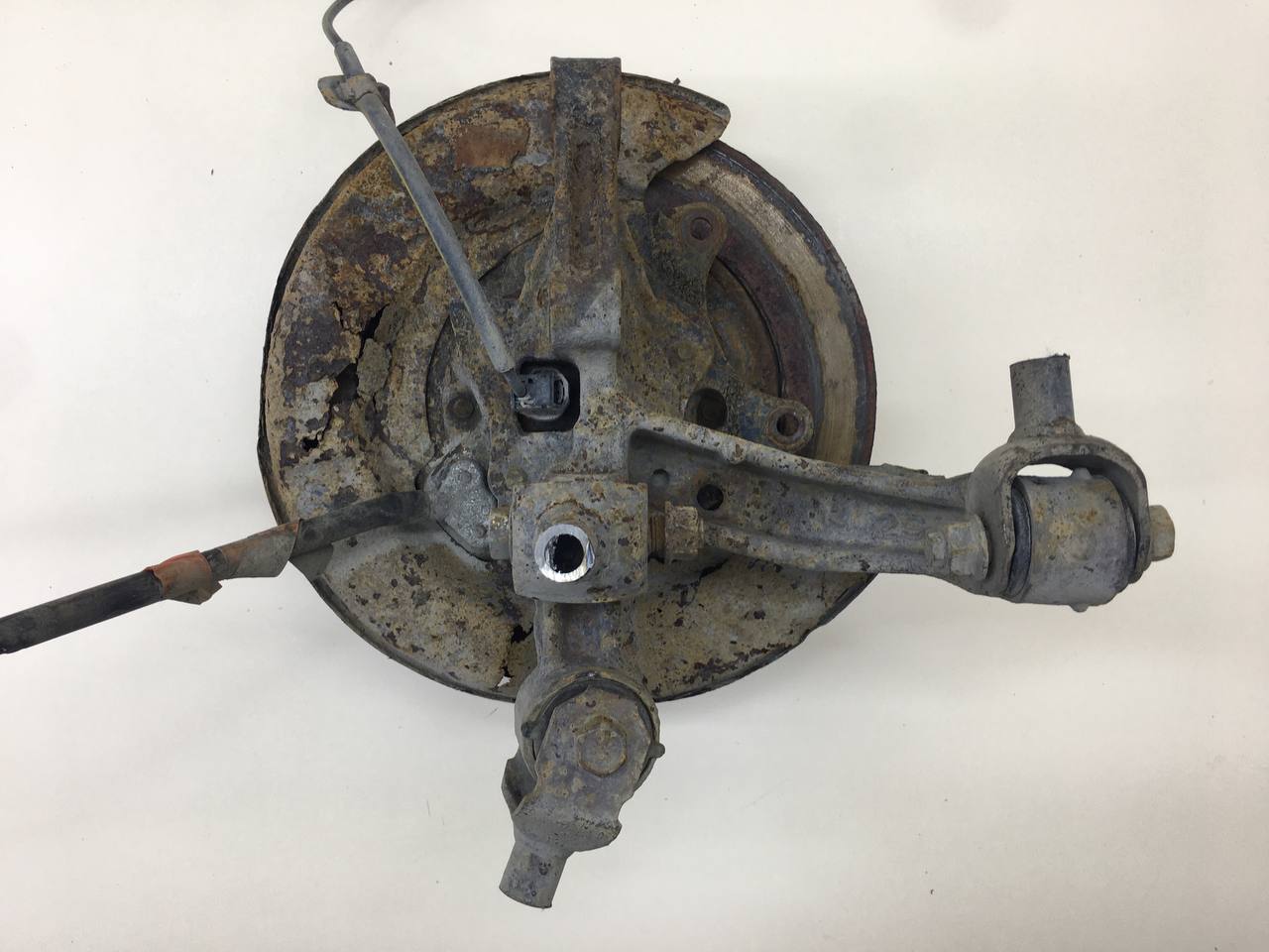 Кулак поворотный задний правый Toyota Camry (XV30) 2001-2006