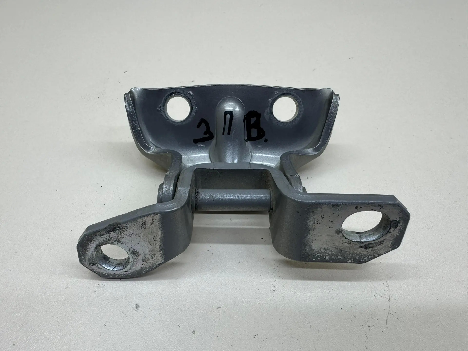 Петля двери задней правой верхняя Kia Venga (YN) 2010-2017