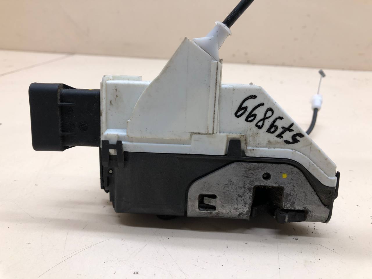 Замок двери передней правой Citroen Berlingo (FIRST) (M59) 2002-2012