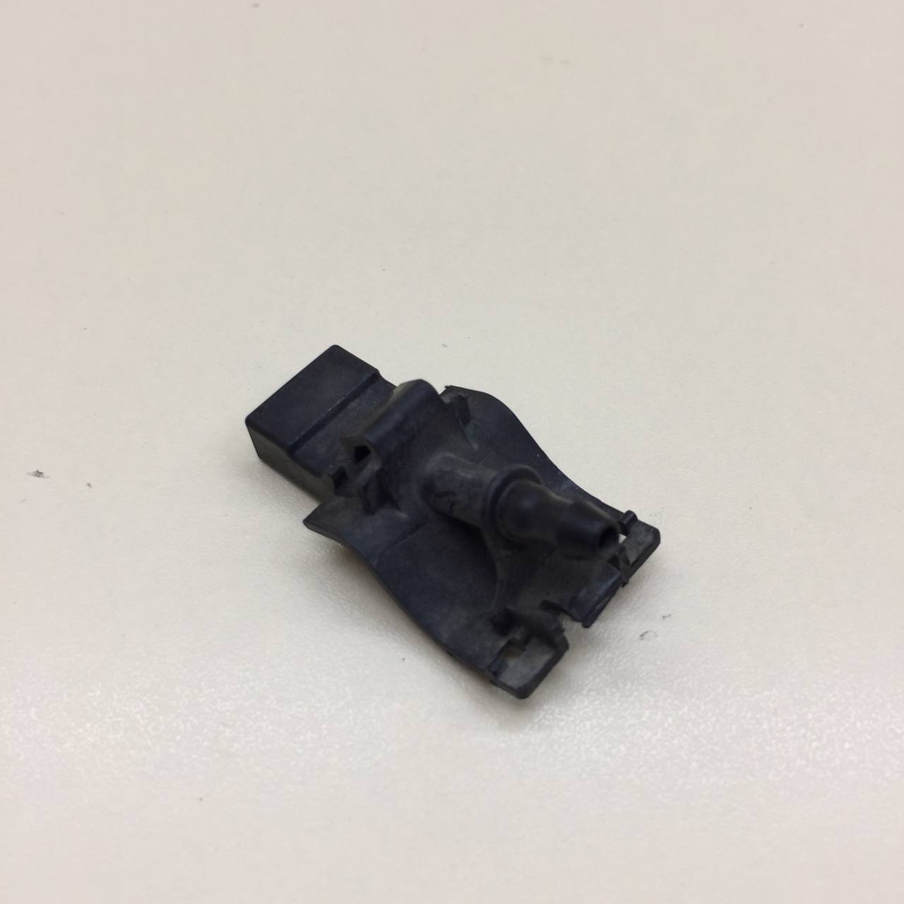 Форсунка омывателя лобового стекла Toyota Auris (E150) 2006-2012