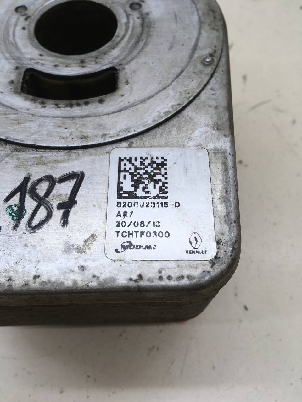 Радиатор масляный Renault Duster (HSA, HSM) 2012>