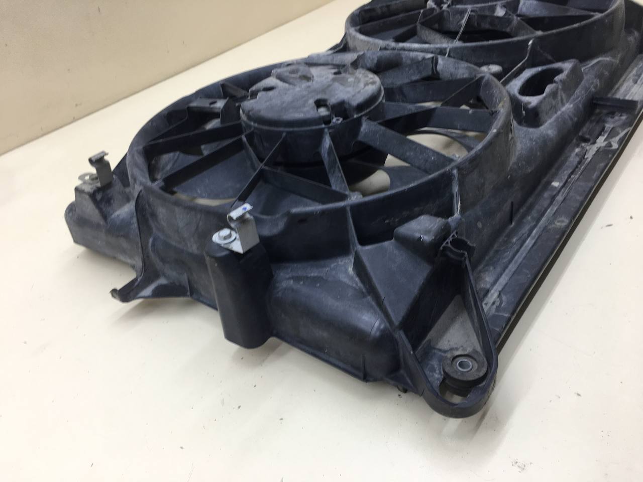 Диффузор вентилятора Cadillac Escalade 3 2006-2014