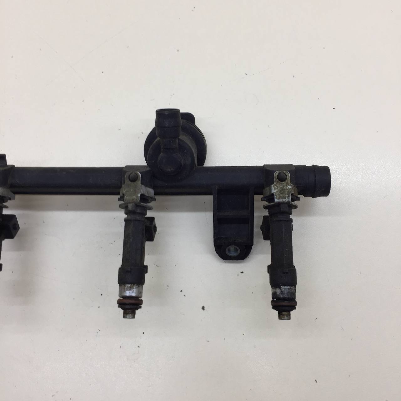 Рейка топливная (рампа) Renault Symbol (1) 2001-2008