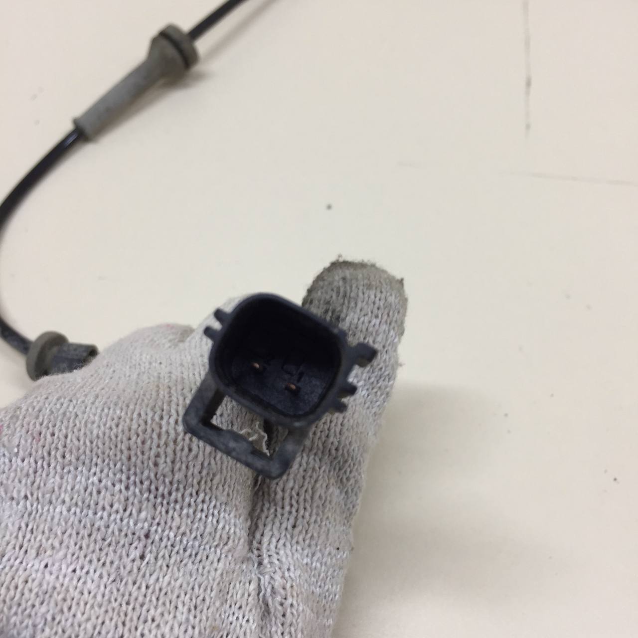 Датчик ABS задний Jaguar XE (760) 2014-2021