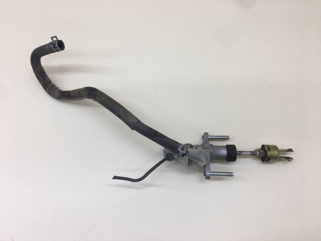 Цилиндр сцепления главный Toyota Camry (XV30) 2001-2006