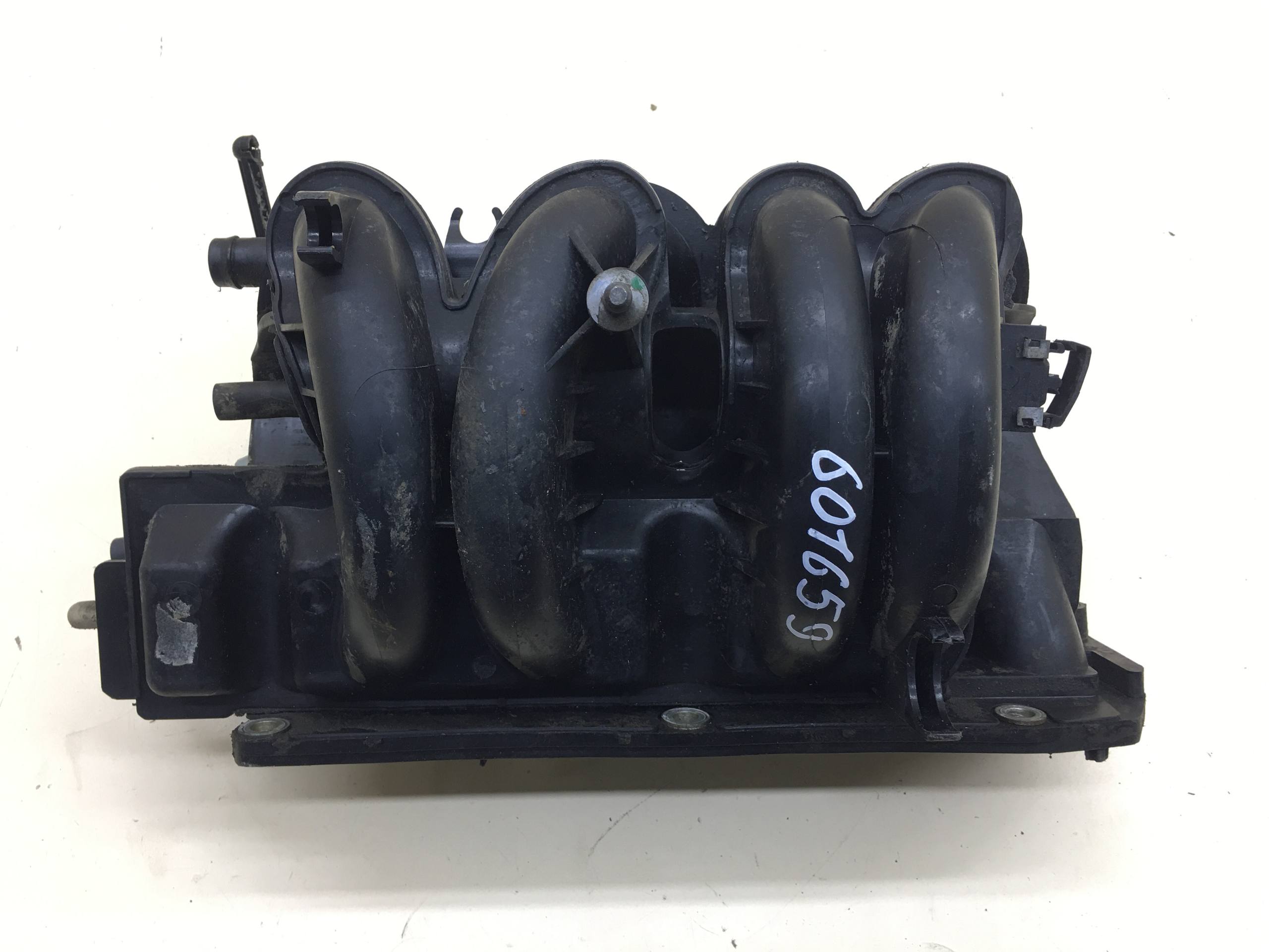 Коллектор впускной Renault Logan (1) 2005-2014